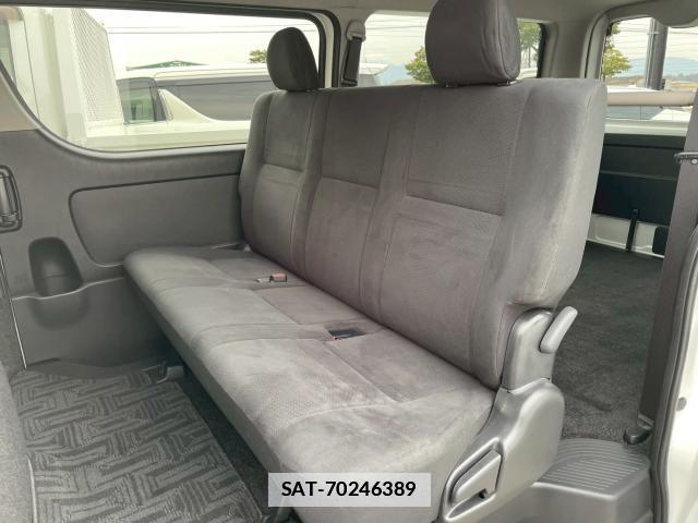 Toyota HIACE VAN 2024-03 7804041-13