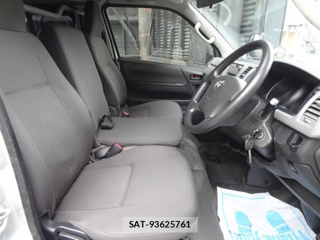 Toyota HIACE VAN 2012-04 7805159-15