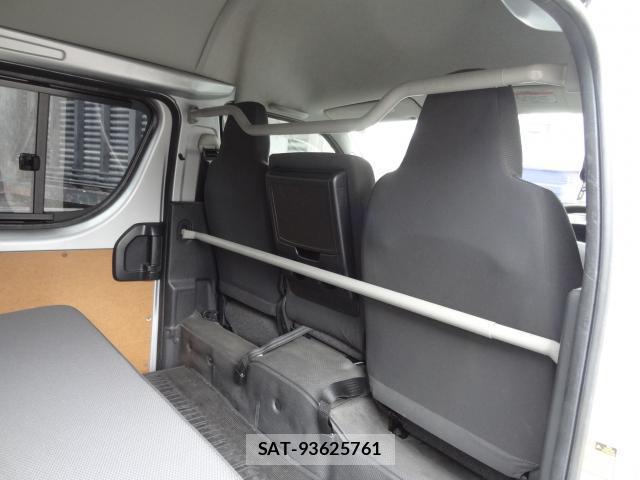 Toyota HIACE VAN 2012-04 7805159-16