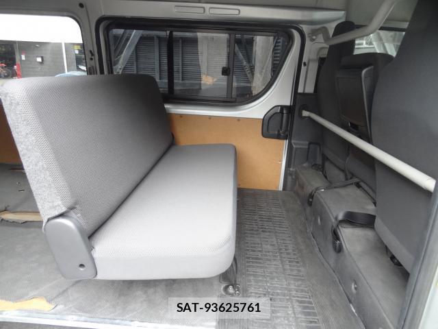 Toyota HIACE VAN 2012-04 7805159-4