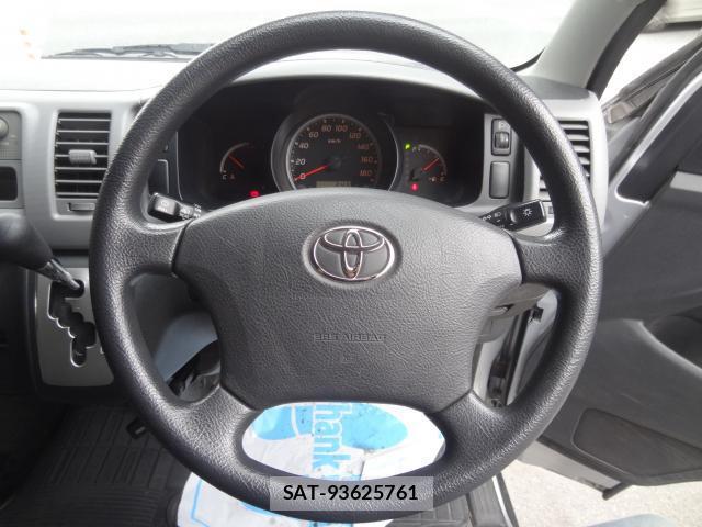 Toyota HIACE VAN 2012-04 7805159-6