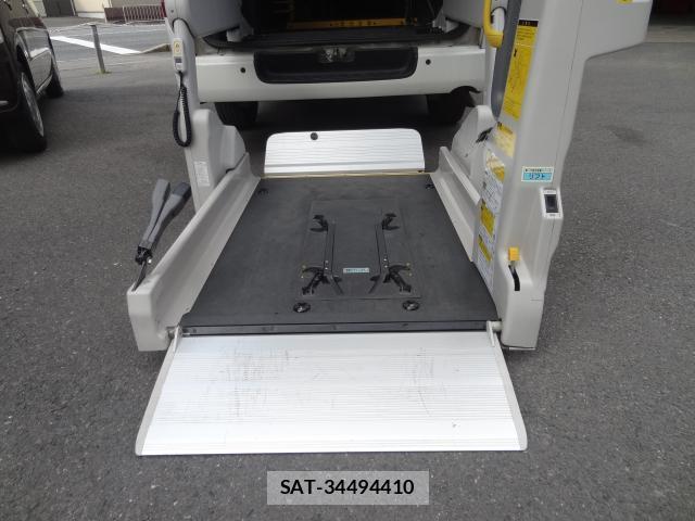 Toyota HIACE VAN 2013-06 7805181-11