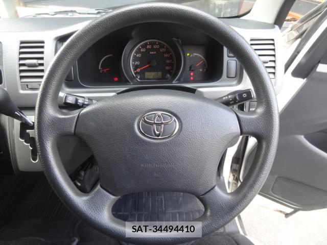 Toyota HIACE VAN 2013-06 7805181-16