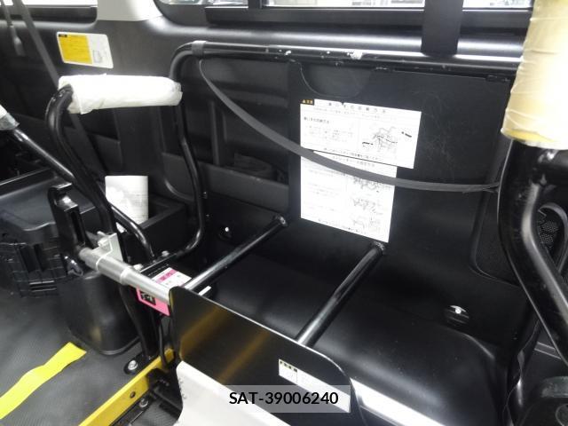 Toyota HIACE VAN 2012-03 7805193-6