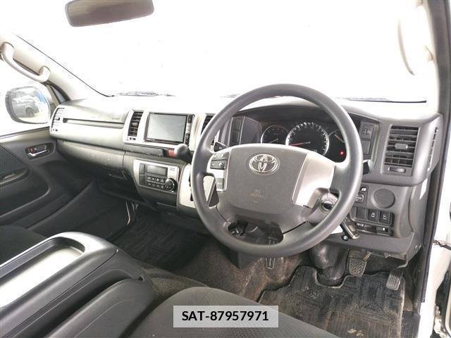 Toyota HIACE VAN 2016-03 7805700-10