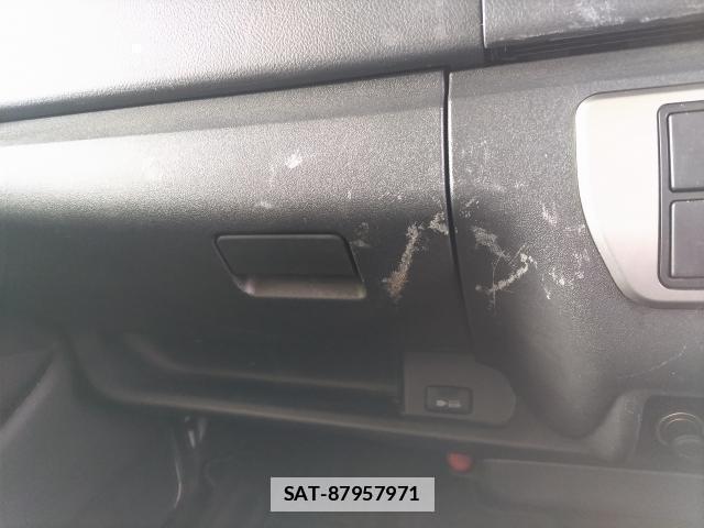 Toyota HIACE VAN 2016-03 7805700-14