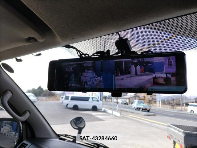 Toyota HIACE VAN 2015-07 7805702-11