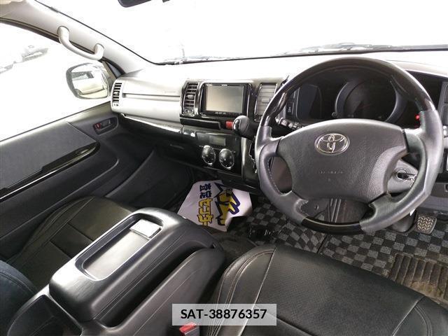 Toyota HIACE VAN 2012-03 7805708-11