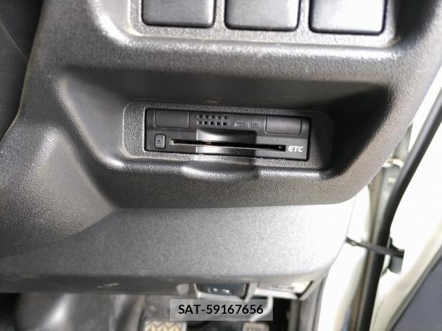 Toyota HIACE VAN 2015-04 7805716-13