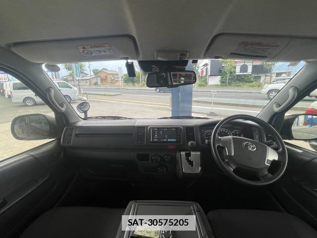 Toyota HIACE VAN 2019-05 7805718-2