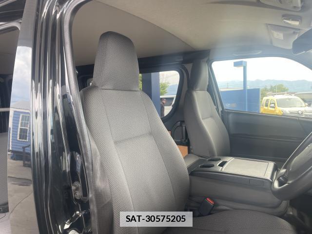 Toyota HIACE VAN 2019-05 7805718-5