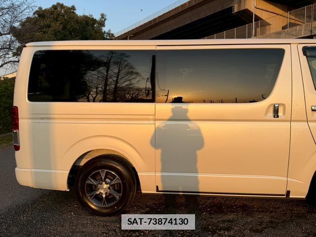 Toyota HIACE VAN 2026-02 7805968-1