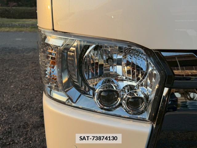 Toyota HIACE VAN 2026-02 7805968-9