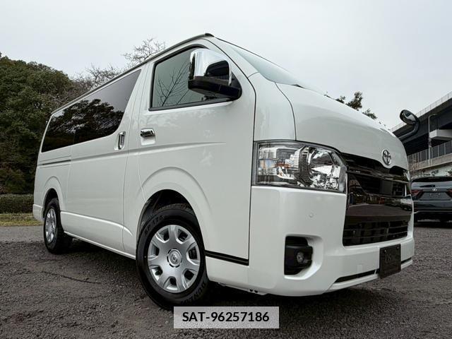 Toyota HIACE VAN 2025-08 7805969-12