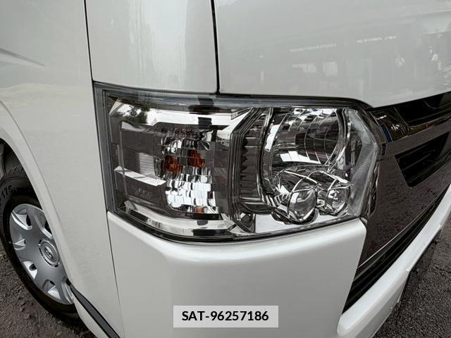 Toyota HIACE VAN 2025-08 7805969-14