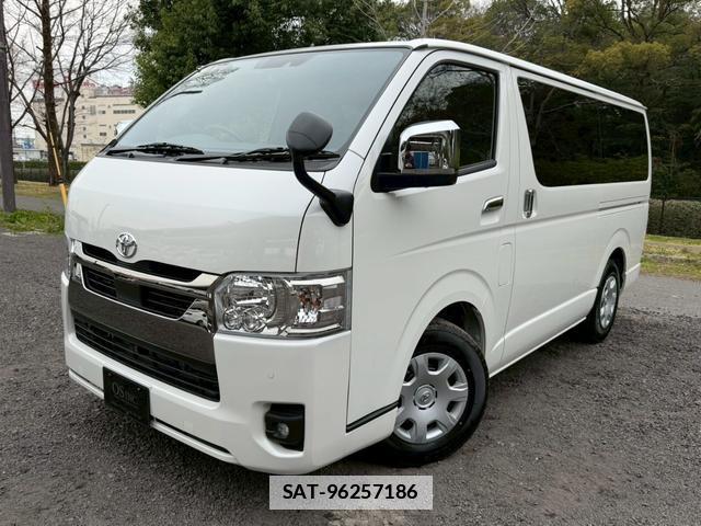 Toyota HIACE VAN 2025-08 7805969-3