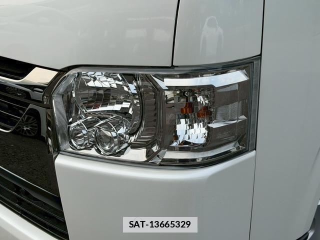 Toyota HIACE VAN 2025-05 7805971-4