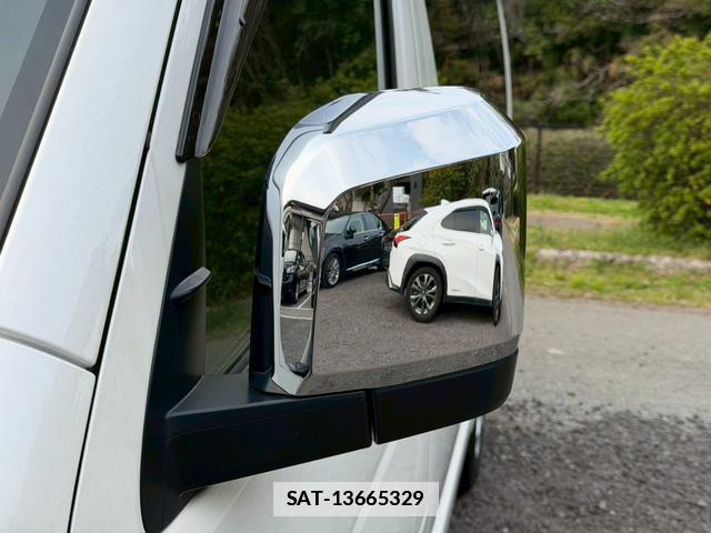 Toyota HIACE VAN 2025-05 7805971-7