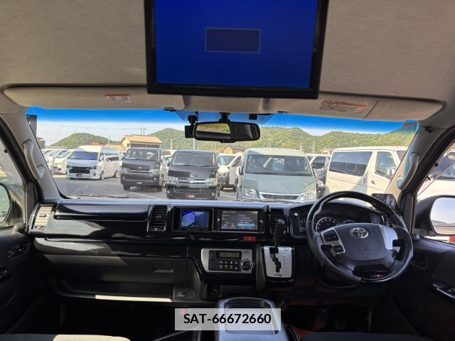 Toyota HIACE VAN 2014-12 7808083-2