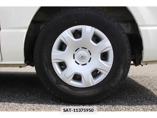 Toyota HIACE VAN 2020-09 7809326-18