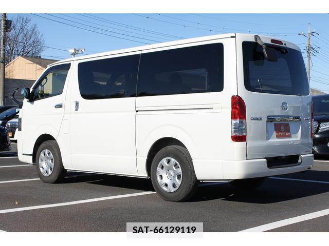 Toyota HIACE VAN 2020-09 7809460-11