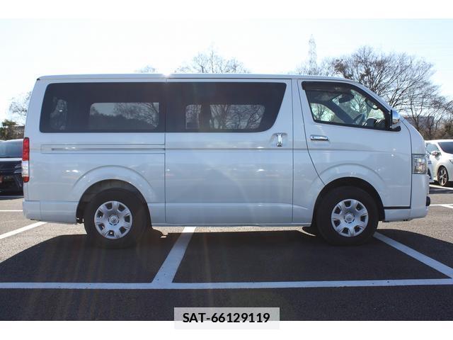 Toyota HIACE VAN 2020-09 7809460-13