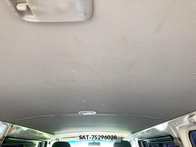 Toyota HIACE VAN 2015-02 7809572-5