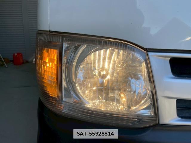 Toyota HIACE VAN 2012-03 7809739-10