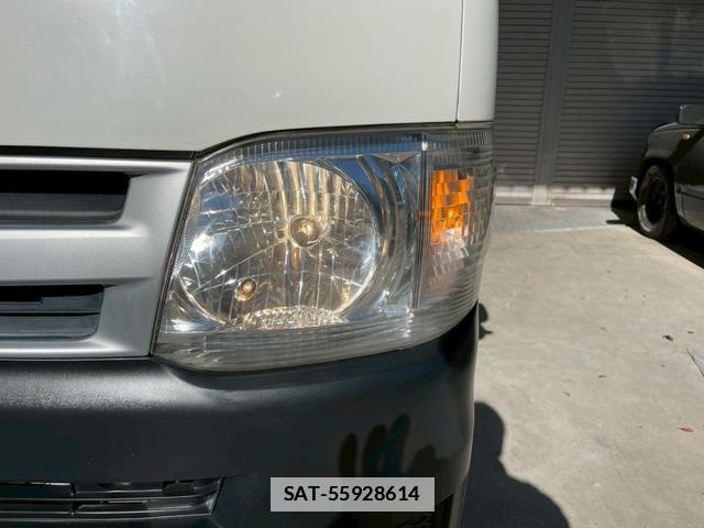 Toyota HIACE VAN 2012-03 7809739-11