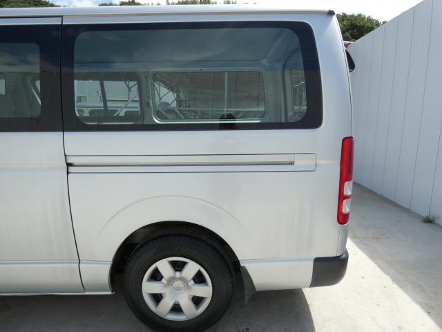 Toyota HIACE VAN 2004-11 7809758-15