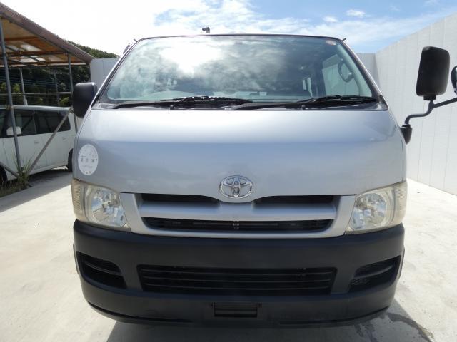 Toyota HIACE VAN 2004-11 7809758-17