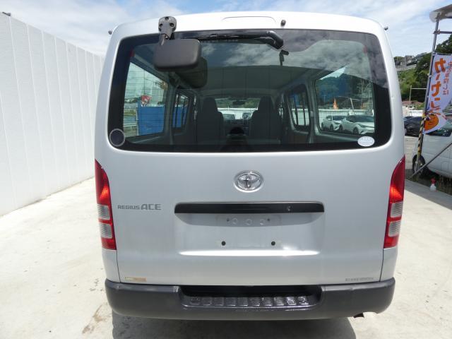 Toyota HIACE VAN 2004-11 7809758-9