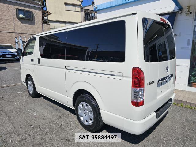 Toyota HIACE VAN 2024-05 7809924-2