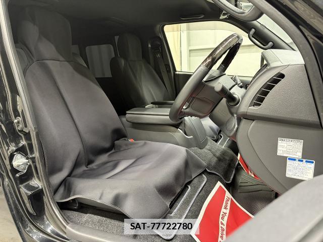 Toyota HIACE VAN 2024-07 7810163-10