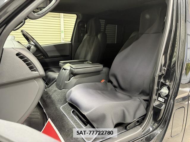 Toyota HIACE VAN 2024-07 7810163-11