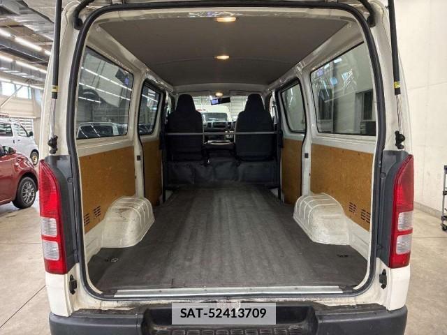 Toyota HIACE VAN 2016-06 7810553-2