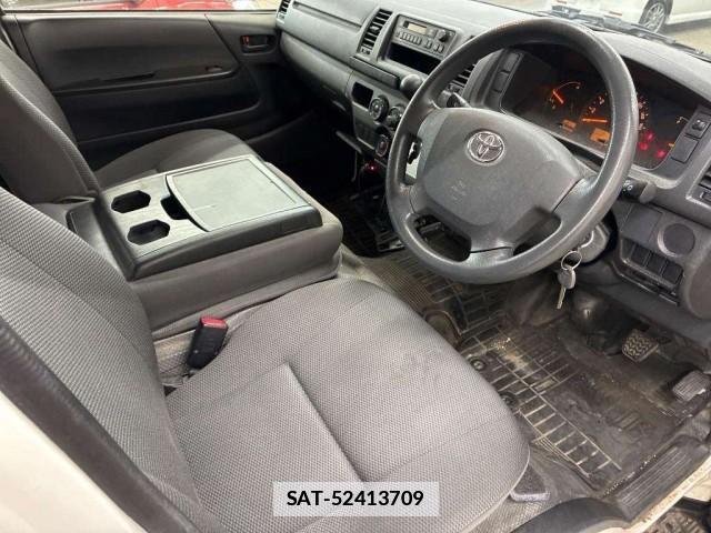 Toyota HIACE VAN 2016-06 7810553-3