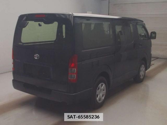 Toyota HIACE VAN 2024-04 7810630-1