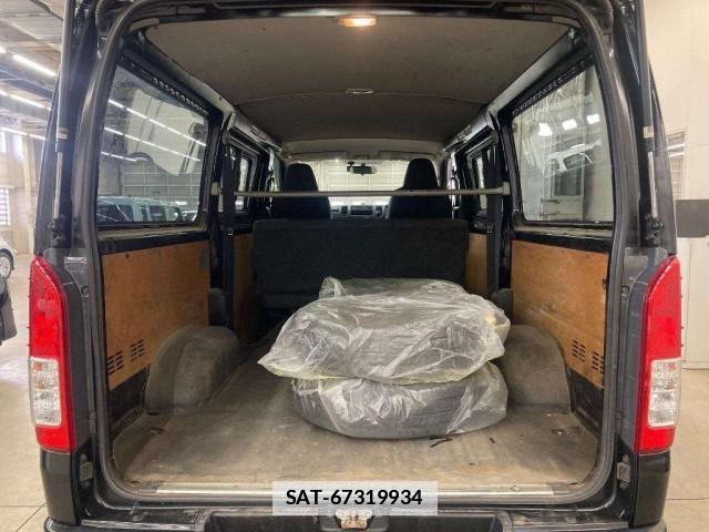 Toyota HIACE VAN 2017-02 7810670-2