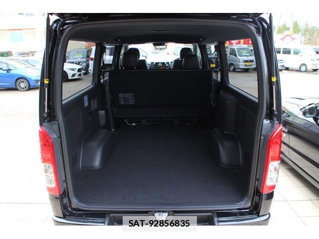 Toyota HIACE VAN 2025-12 7810675-11