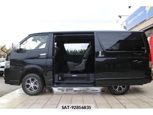 Toyota HIACE VAN 2025-12 7810675-17