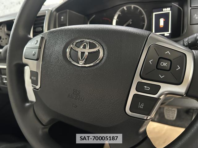 Toyota HIACE VAN 2026-02 7811268-9