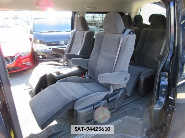 Toyota HIACE WAGON 2011-09 7794823-11