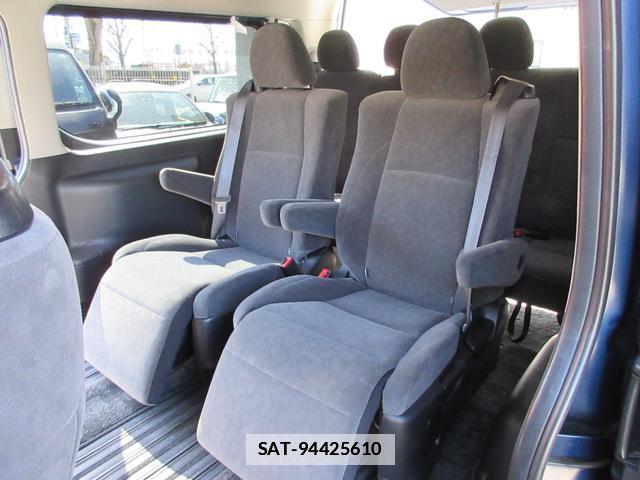 Toyota HIACE WAGON 2011-09 7794823-12