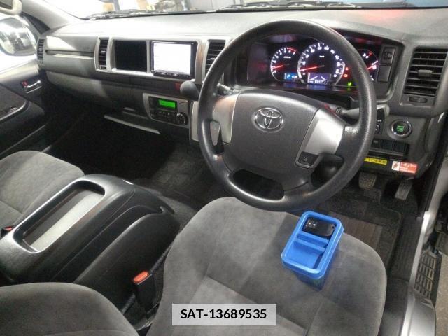 Toyota HIACE WAGON 2019-11 7795061-2