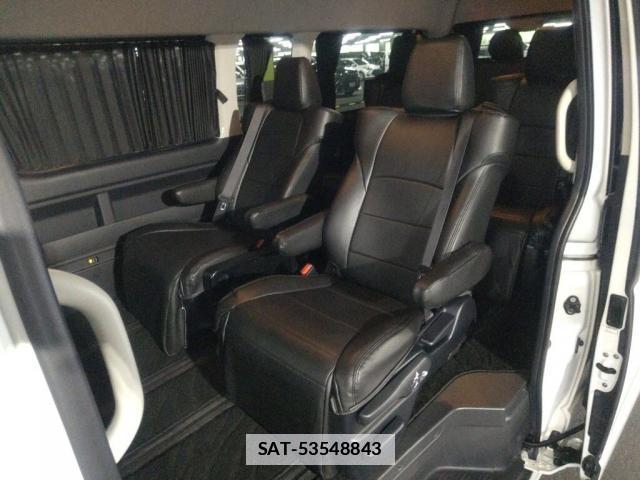 Toyota HIACE WAGON 2018-07 7795142-3