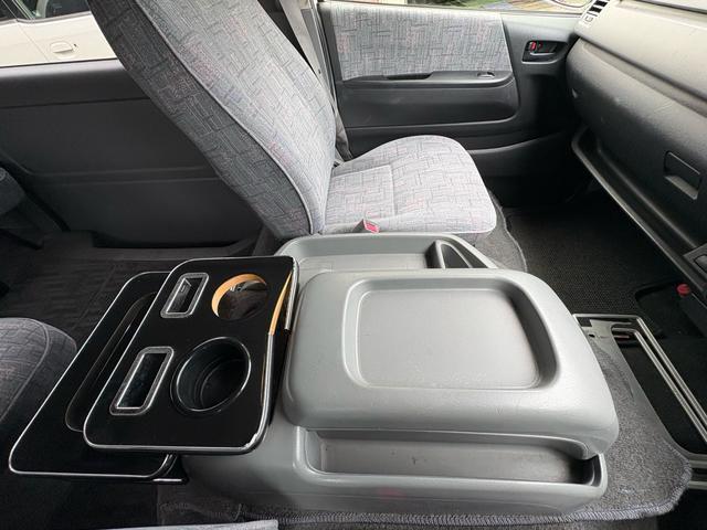 Toyota HIACE WAGON 2005-04 7795993-15