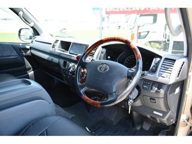 Toyota HIACE WAGON 2005-10 7796535-2