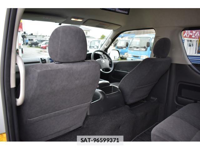 Toyota HIACE WAGON 2012-05 7796550-11