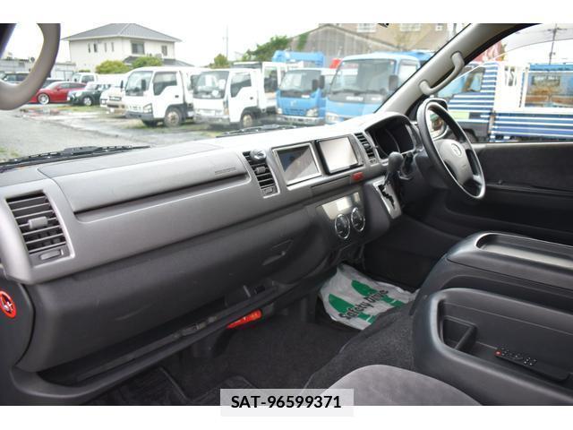 Toyota HIACE WAGON 2012-05 7796550-12